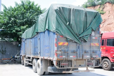 敲响警钟！无牌+非法改装，丰顺一大货车变成大“祸”车