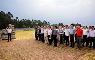 五华县委办党总支部开展“不忘初心、牢记使命”主题教育活动