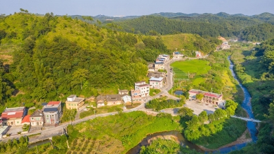 摘穷帽、换新颜，来看梅县潭江村的美丽“蝶变”