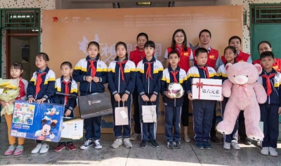 百城公益行！爱心企业到雁洋镇三乡中学送温暖