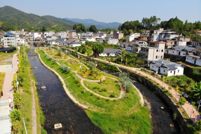 强化“党建引擎”助推乡村振兴，平远中行镇美丽乡村画卷徐徐展开...