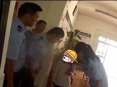 梅江区一小女孩在路边大哭，幸好遇上他...