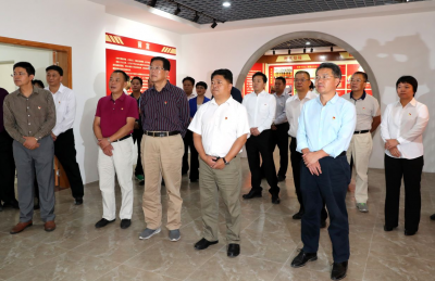 五华组织领导干部到市反腐倡廉教育基地参观学习