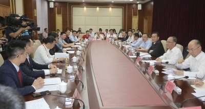 家乡的互联网产业该如何发展？梅州互联网乡贤企业家座谈会举行