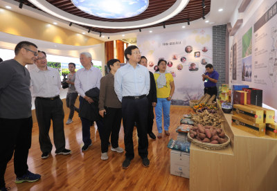 院士专家参观广东（蕉岭）乡建馆，感受世界长寿乡魅力