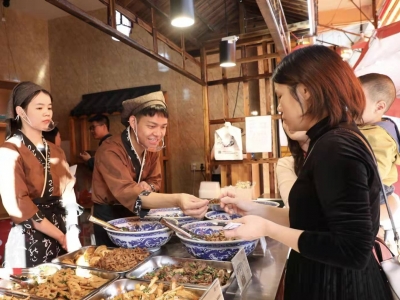 他们的微笑足以融化冬日...探访梅州首家“无声卤味店”