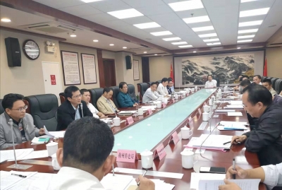 明年内，梅州省定贫困村所有自然村实现集中供水！市政府会议明确了