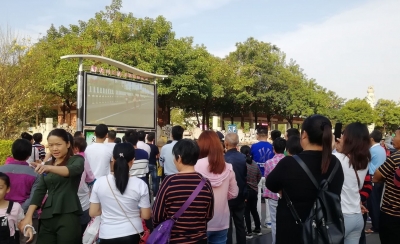 站在路边就能看“梅马”？梅州日报全城联播为“梅马”打CALL！