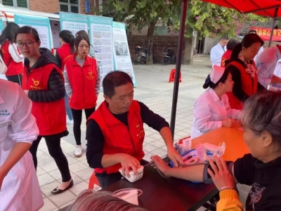 点赞！两医院联合为梅江区长沙镇群众送健康