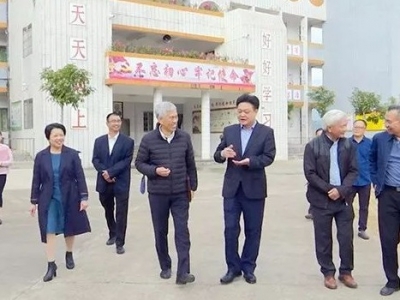 香港田家炳基金会董事局主席田庆先回访考察蕉岭、蕉华田家炳学校