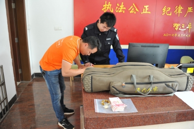 太大意！大埔一车主车内财物被盗，蜀黍要出手了…