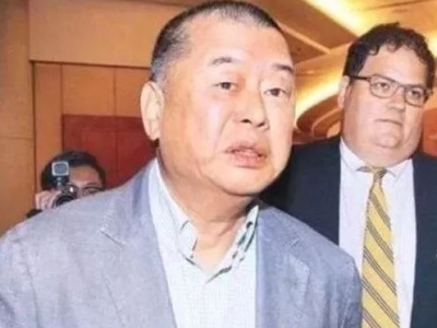 马克·西蒙“此地无银三百两”