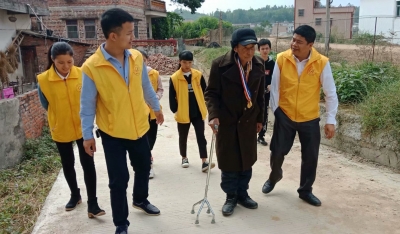 独臂苦创业，爱心乐助人！这个五华阿哥值得我们学习