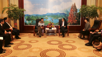 张爱军会见参加世界长寿乡生物与大健康高峰论坛的企业家：探讨地企合作谋求高质量项目落地