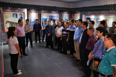 大埔县湖寮镇领导班子到埔北区苏维埃政府高乾旧址参观学习