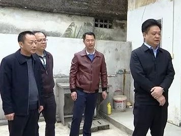 陈伟明到省定贫困村调研扶贫工作：决战决胜脱贫攻坚 加快推动乡村振兴