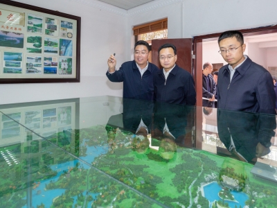 张爱军到梅西水库管理局调研并到程江开展巡河工作：严格落实河长制 探索绿水青山转化为金山银山路径