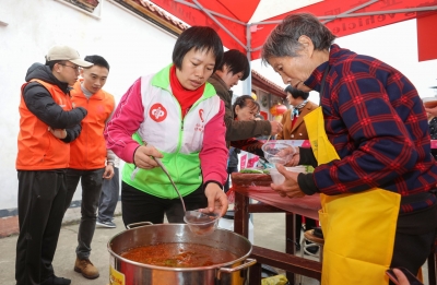 热闹非凡、其乐融融！冬至将至，他们在这里一起品“客家味”