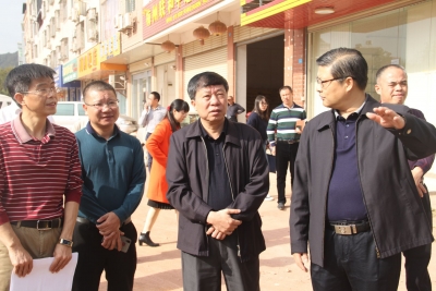宋才华率队调研平远教育医疗重点项目建设