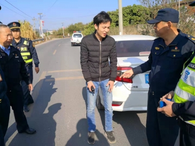 跟踪交警通风报信！梅州一男子被行拘
