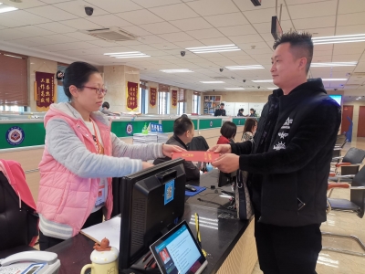 办这证要10天？不，3天就OK！“一窗式速度”了解一下