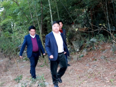 吴晖率队到五华郭田镇龙潭村调研乡村振兴工作