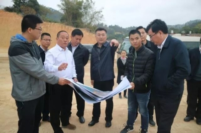 熊锋松到大埔高陂镇督导脱贫攻坚和乡村振兴工作