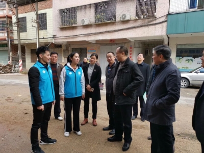 省民政厅副厅长陈奇率队到丰顺调研民政工作