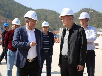 张育民到韩江高陂水利枢纽工程开展调研