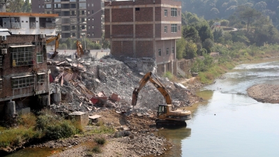梅州重拳整治违建！五华4处占用河道违建依法拆除