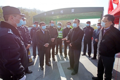 陈敏到平远检查疫情防控工作 筑牢联防联控群防群治严密防线 让党旗在防控疫情斗争第一线高高飘扬 