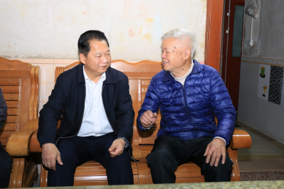 梅江区开展春节前走访慰问活动