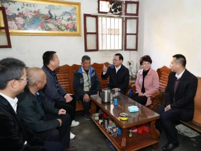 曾永祥率队到丰顺县福利院和汤南镇开展走访慰问活动