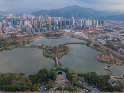 聚焦政府工作报告丨“一条龙”治理交通拥堵、内涝、停车难等“城市病”