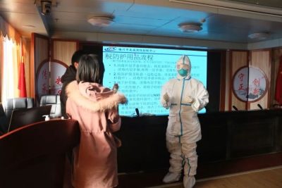 以党建构筑战斗堡垒，坚决打贏“防疫”战！来看梅城这家标杆医院怎么做...