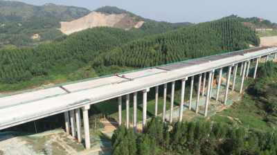 离通车更近了！华陆高速全线路基交验顺利完成