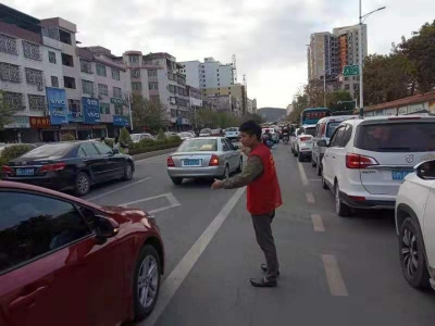 暖心！五华团县委开展“青春情暖·爱满回家”春运志愿服务活动