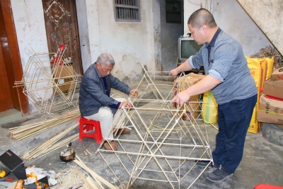 兴宁花灯传人吴镜彬：愿为传承传统文化贡献力量