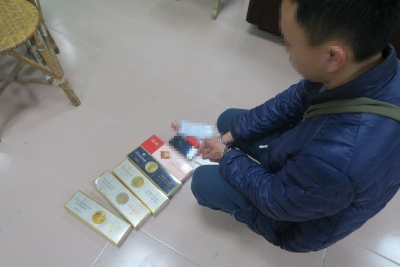 五华一小伙没钱买烟，竟把主意打到“老东家”店里！没想到...