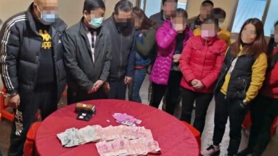 简直就是赌命！梅州警方当场抓了19人，缴了3.5万现金...