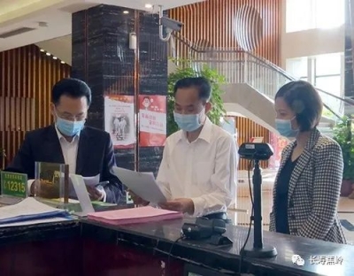 蕉岭县领导率队检查疫情防控和复工复产工作