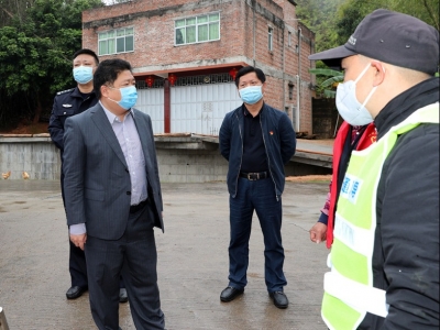 吴晖到华城潭下周江检查疫情防控工作：把科学防治的举措做得更严更实