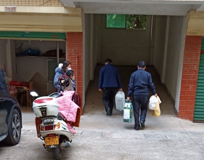“只要有需要，我们随时都在”！这场没有硝烟的战“疫”拉近了我们的心