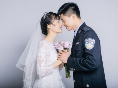 等疫情过去，我们再补蜜月吧...梅州这对新婚夫妇双双奔赴“抗疫”一线