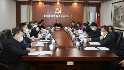 陈敏：以“黄沙百战穿金甲，不破楼兰终不还”的气概，坚决打赢疫情防控阻击战！