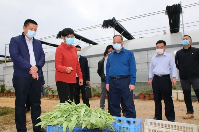 余其豹到兴宁永和、径南调研疫情防控和经济社会发展