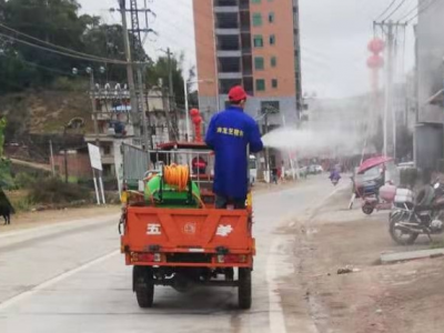 “丢下”88岁病重老父亲，他从医院跑回抗疫一线...