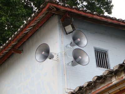 大喇叭上阵，喊出疫情防控“最强音”！来看梅县区的硬核操作