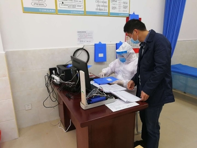 “我只是做好了本职工作” ...疫情当前，他夙兴夜寐，冲锋在前