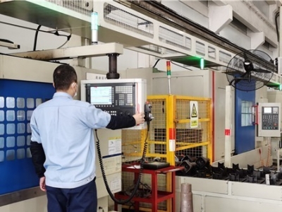 时评丨复工复产与疫情防控需齐头并进 